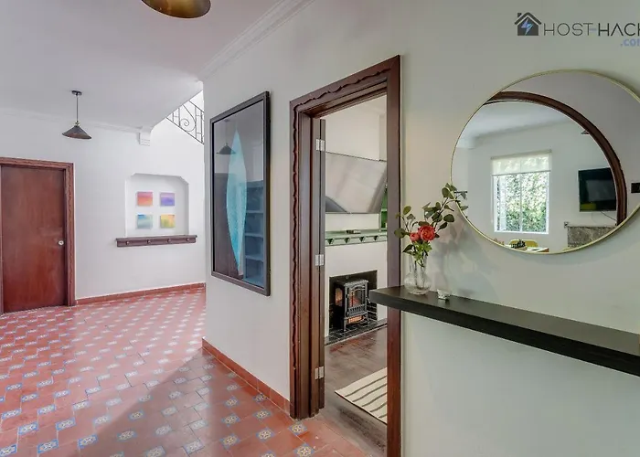 Refurbished Mansion With Garden & Patio In Lomas - Monte Blanco