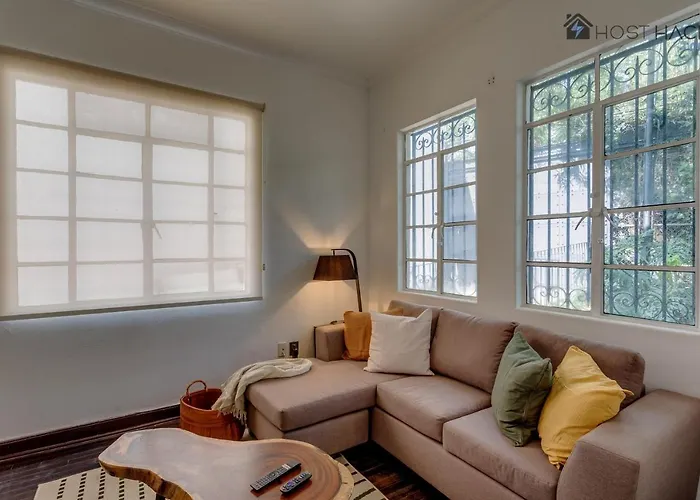 Villa Refurbished Mansion With Garden & Patio In Lomas - Monte Blanco *