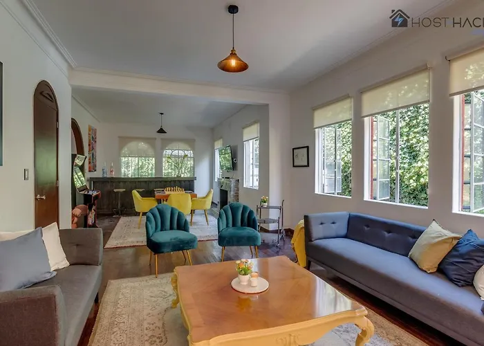 Villa Refurbished Mansion With Garden & Patio In Lomas - Monte Blanco Città del Messico