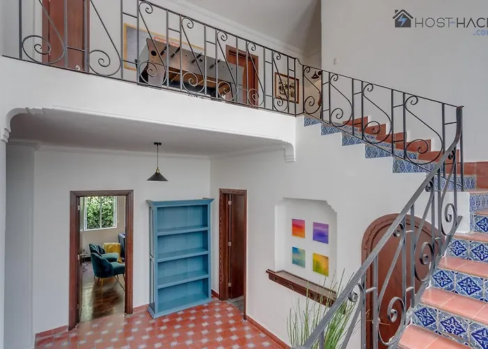 Villa Refurbished Mansion With Garden & Patio In Lomas - Monte Blanco *
