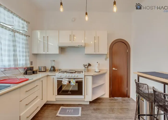 Refurbished Mansion With Garden & Patio In Lomas - Monte Blanco * Città del Messico