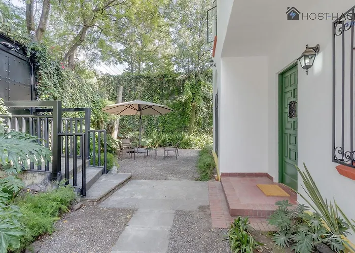 Villa Refurbished Mansion With Garden & Patio In Lomas - Monte Blanco