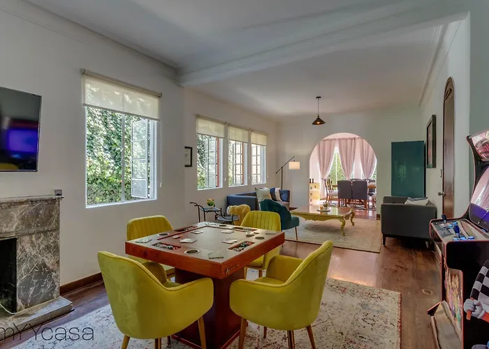 Villa Refurbished Mansion With Garden & Patio In Lomas - Monte Blanco *