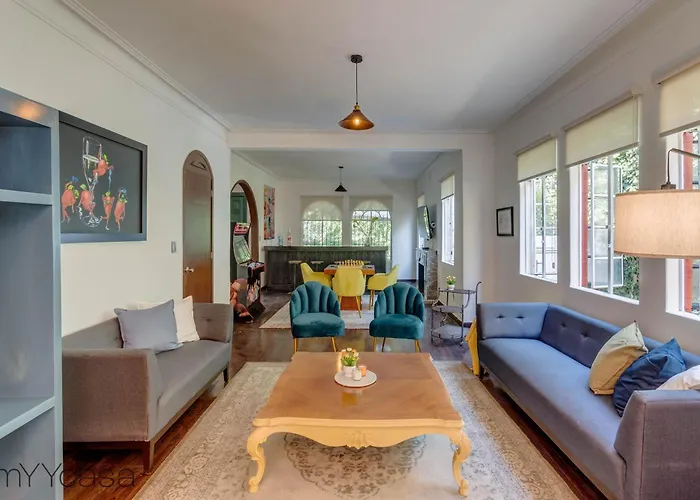 Refurbished Mansion With Garden & Patio In Lomas - Monte Blanco *