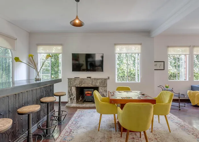 Refurbished Mansion With Garden & Patio In Lomas - Monte Blanco *